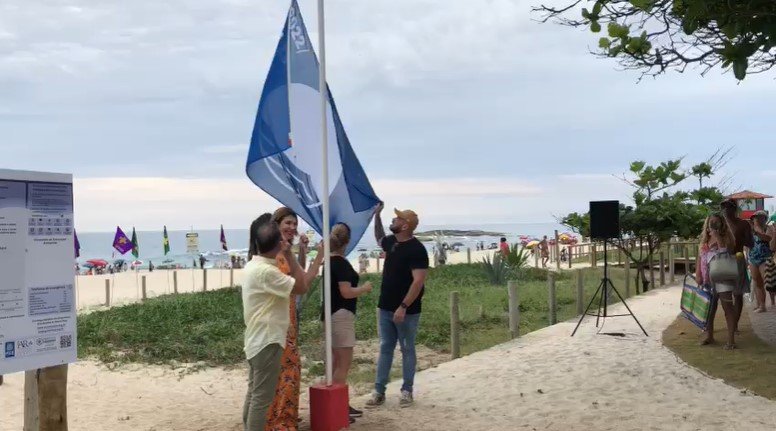 A praia de Itaúna em Saquarema acaba de receber a pré-aprovação para receber a Bandeira Azul na temporada 2023/2024