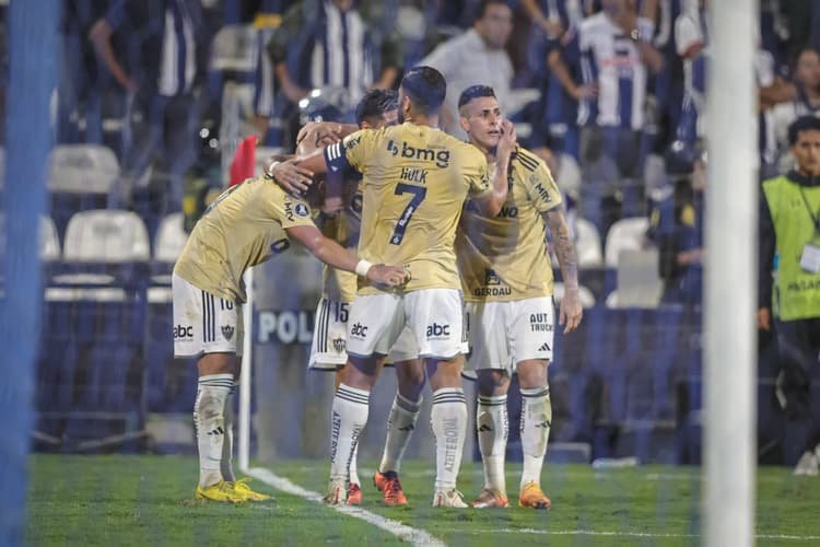 Atlético-MG vence o Alianza Lima