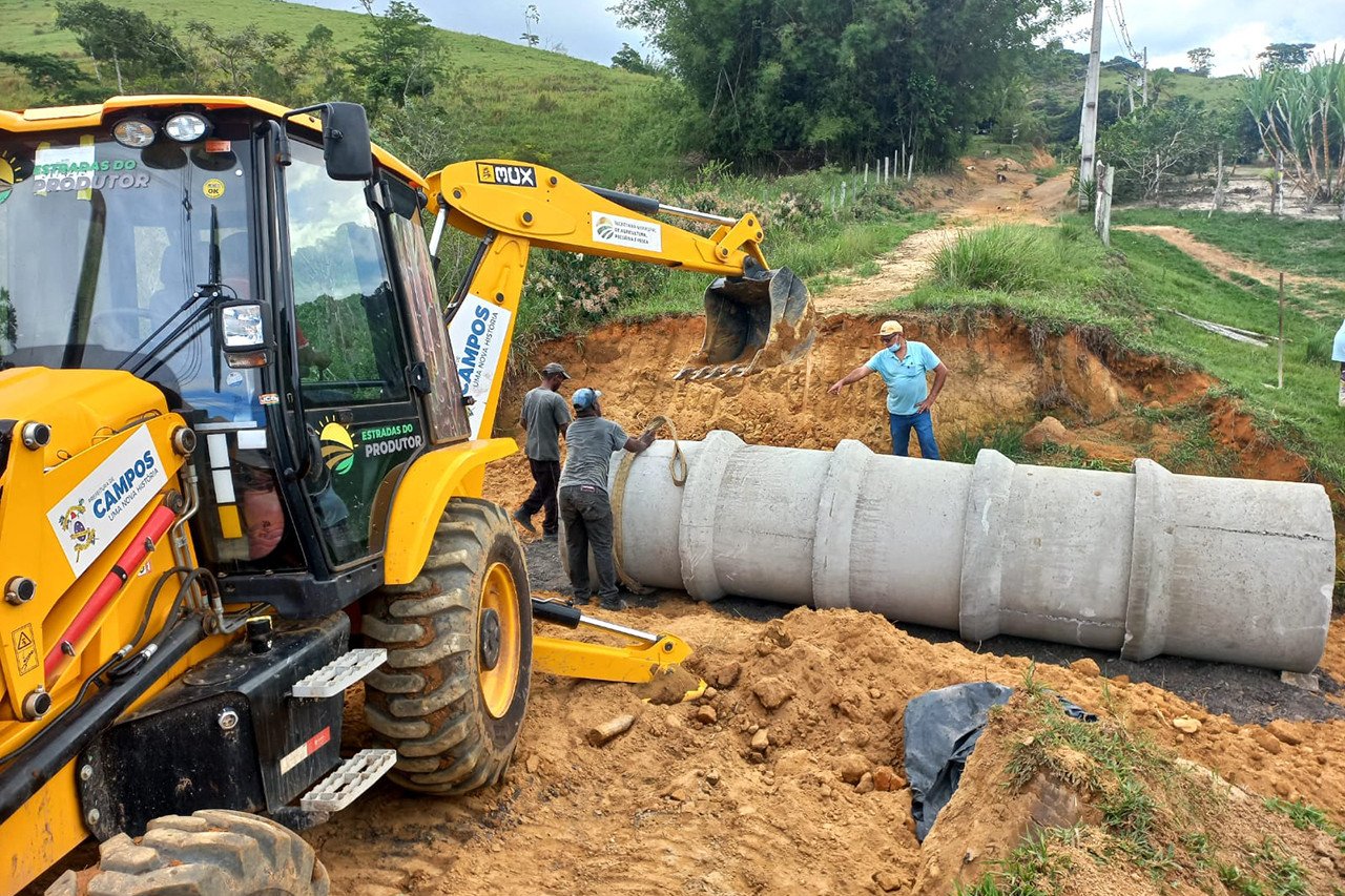 Estradas do Produtor impulsiona desenvolvimento agrícola em Dores, Ibitióca e Serrinha
