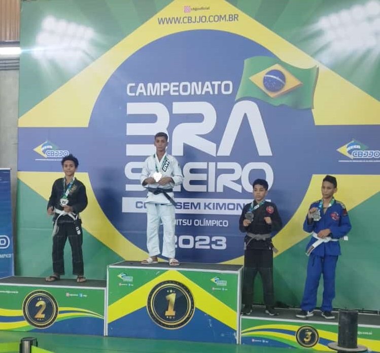 Estudantes do projeto de São Gonçalo arrebatam medalhas em competições de destaque