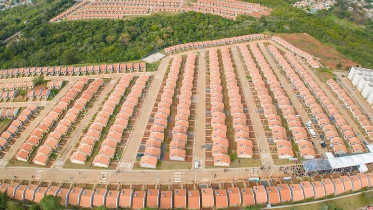 Lula entrega 446 imóveis do Minha Casa, Minha Vida, em Viamão