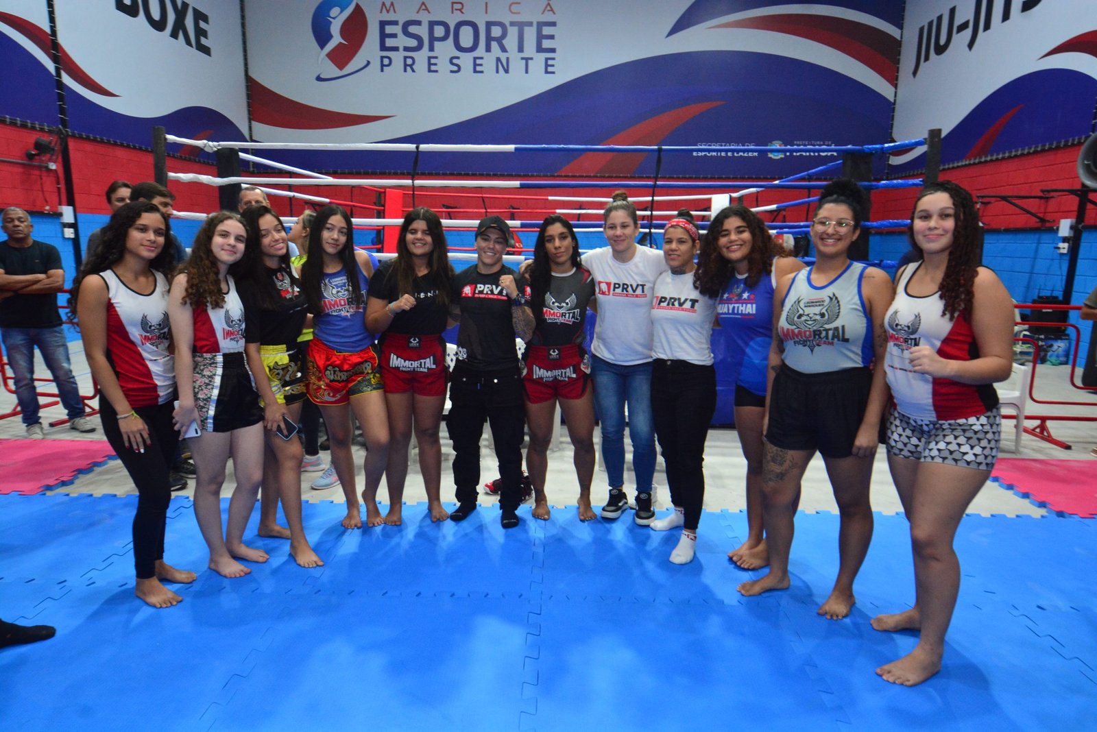 Maricá promove projeto “Ao Lado do Ídolo” e encontro com atletas de luta