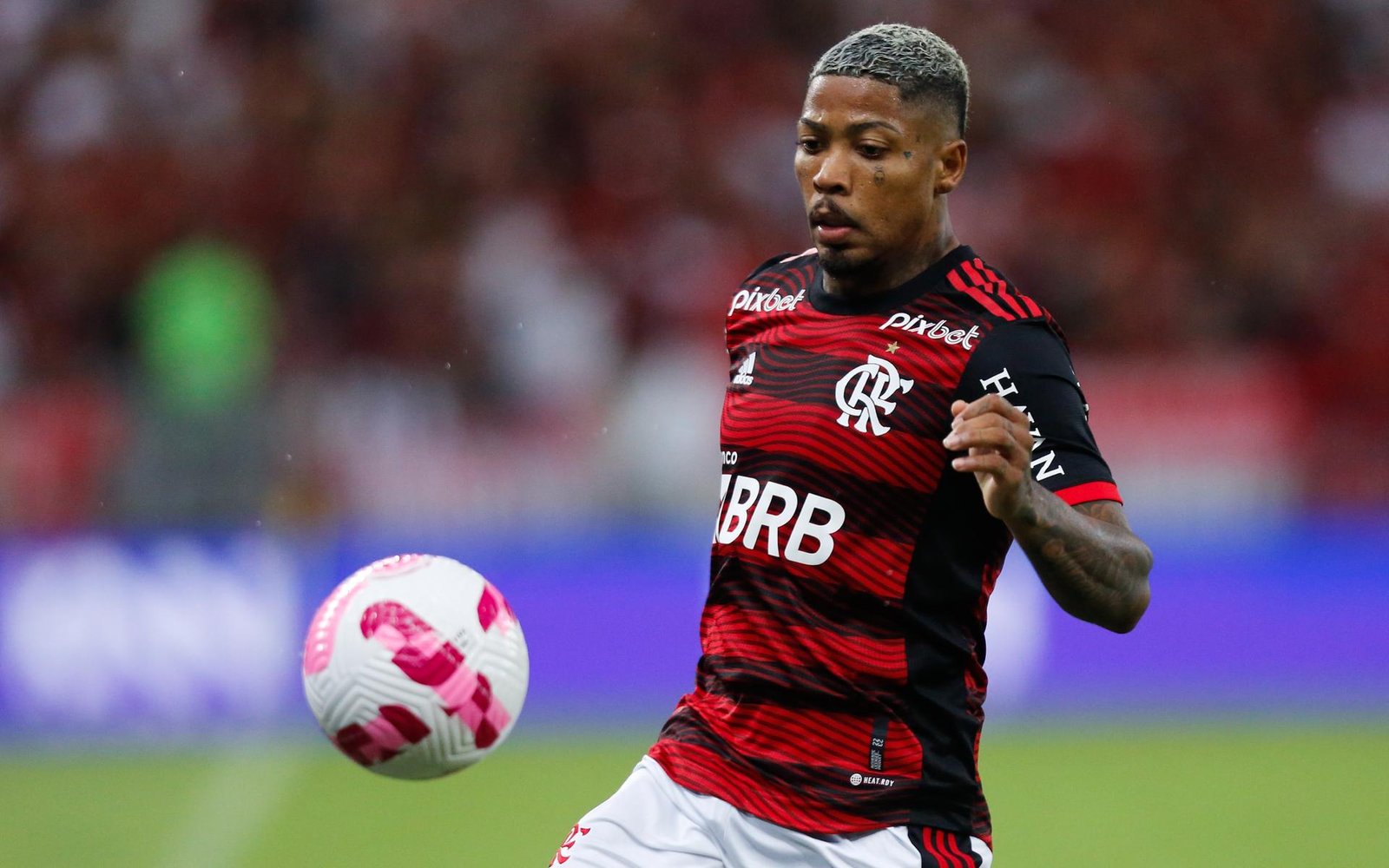 Marinho de saída do Flamengo rumo ao Fortaleza