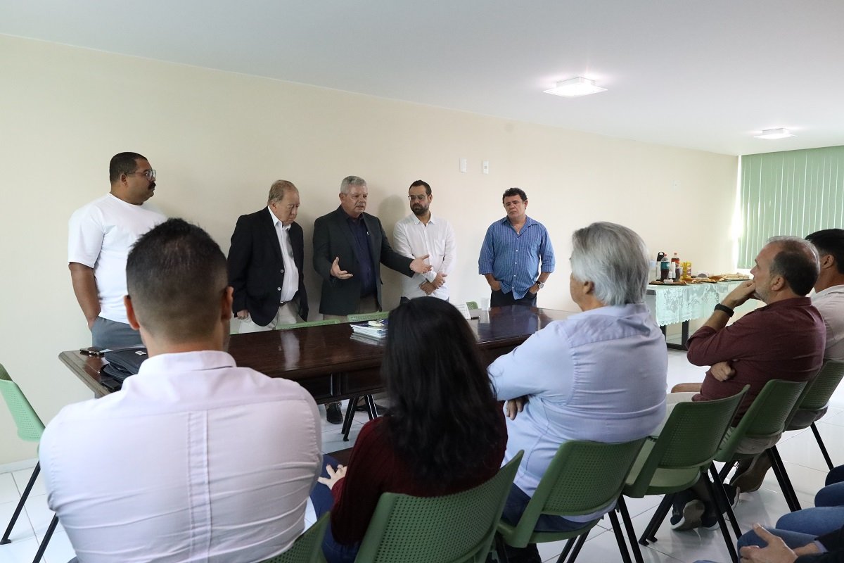 Prefeitura de Niterói busca soluções para alavancar setor pesqueiro na região