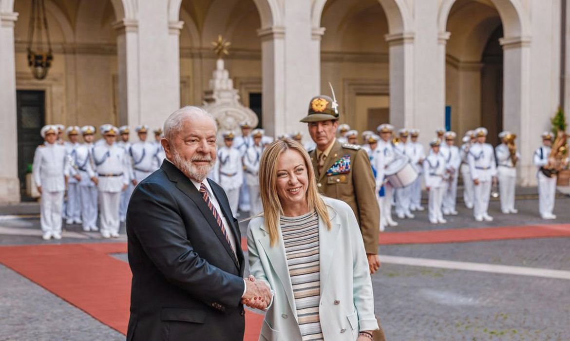 Primeira-ministra da Itália recebe Lula