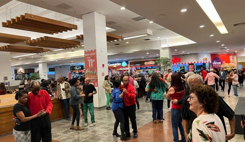 São Gonçalo Shopping recebe o tão esperado Baile da Dona Helô