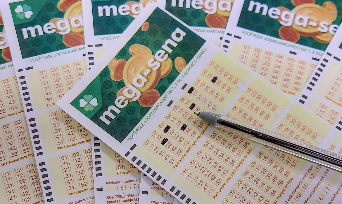 Mega-Sena acumula e prêmio sobe para R$ 9 milhões