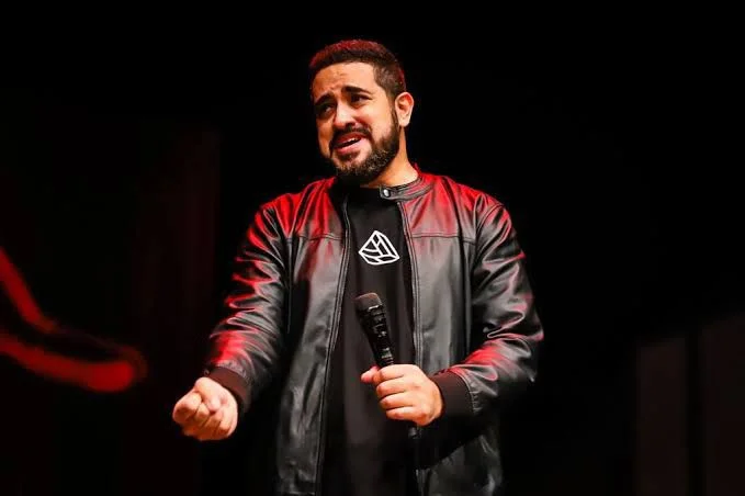 Stand-up de Dihh Lopes é sucesso absoluto no palco do Teatro Municipal de SG