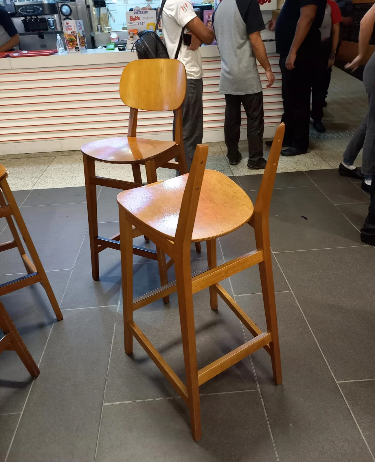 Selvageria generalizada no Plaza em Niterói