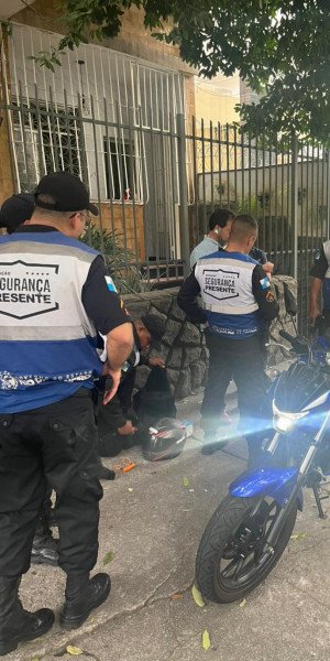 Ladrões de moto são presos em Niterói