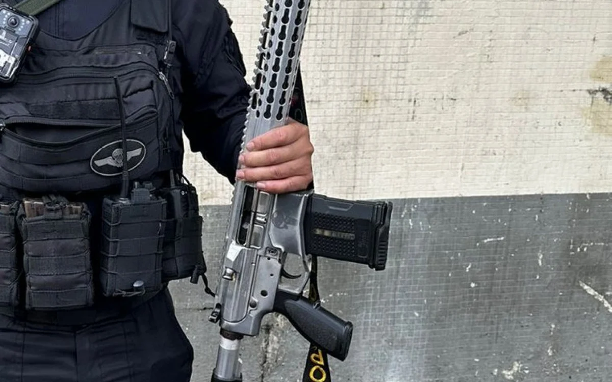 17 armas apreendidas por dia no mês de junho no Estado do Rio