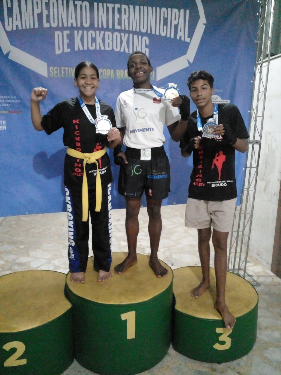 Alunos do São Gonçalo em Movimento garantem 26 medalhas no Kickboxing