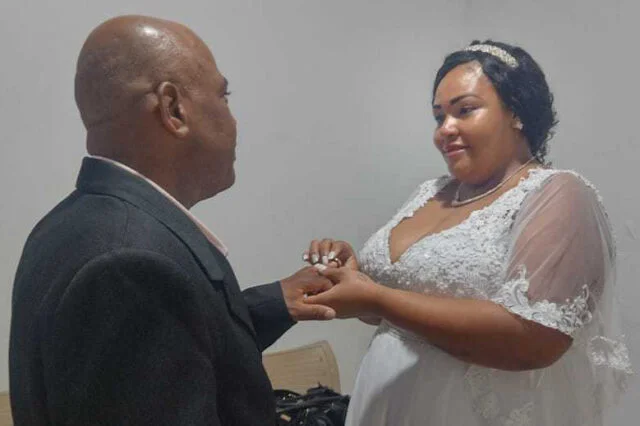 Campos celebra casamento entre moradores de rua