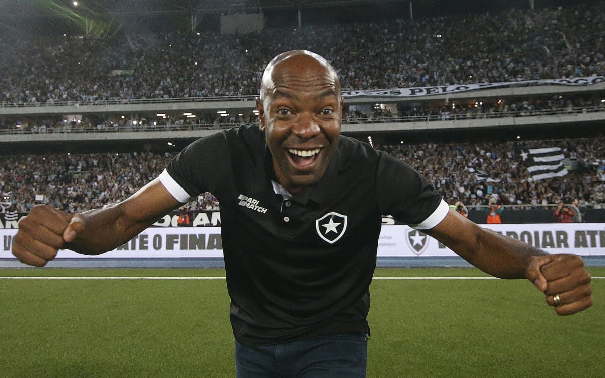 Caçapa: trabalho no Botafogo foi elogiado por clube belga