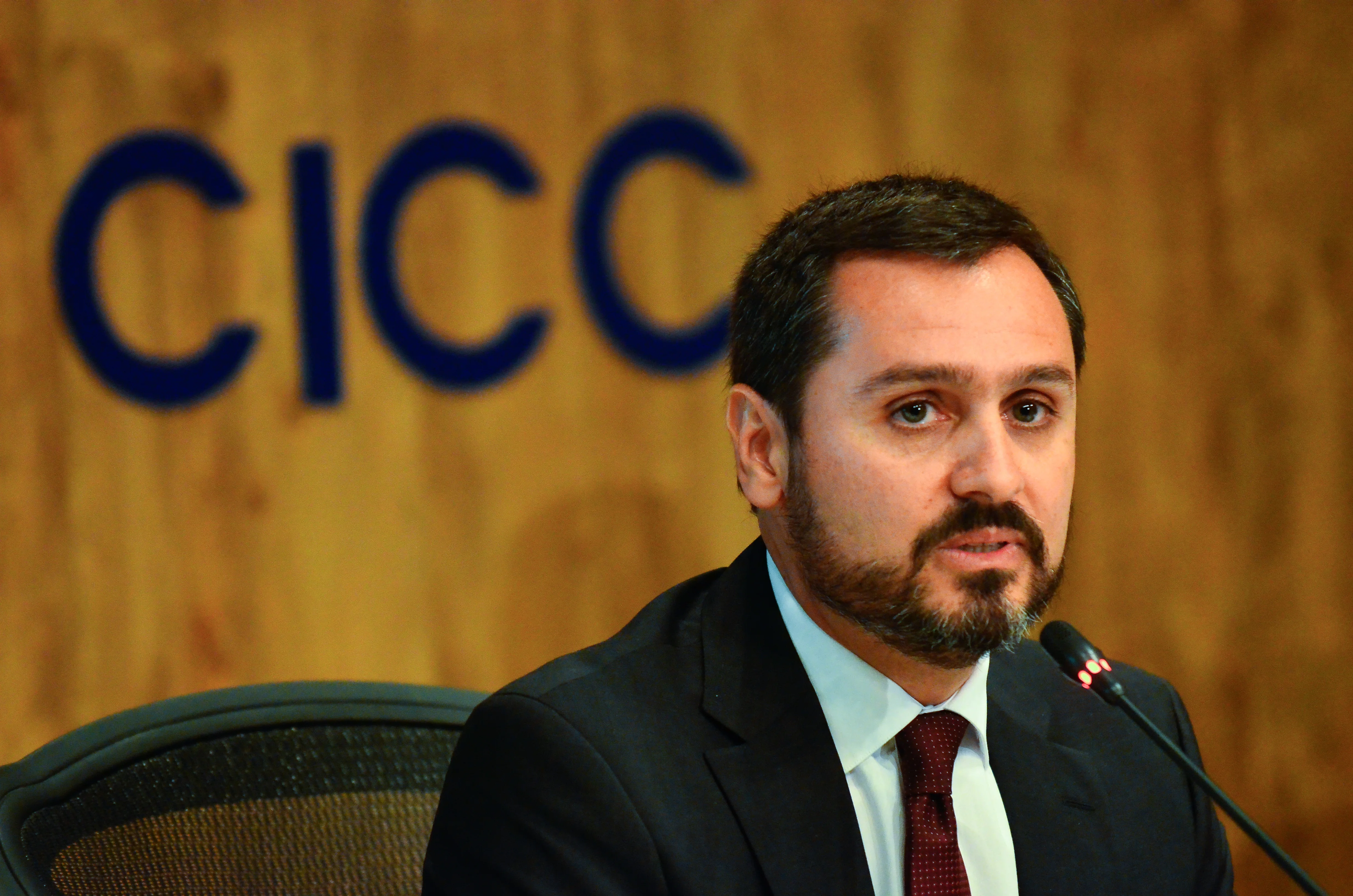 Diretor da PF afirma: "Candidatura política resultará em demissão imediata para policiais"