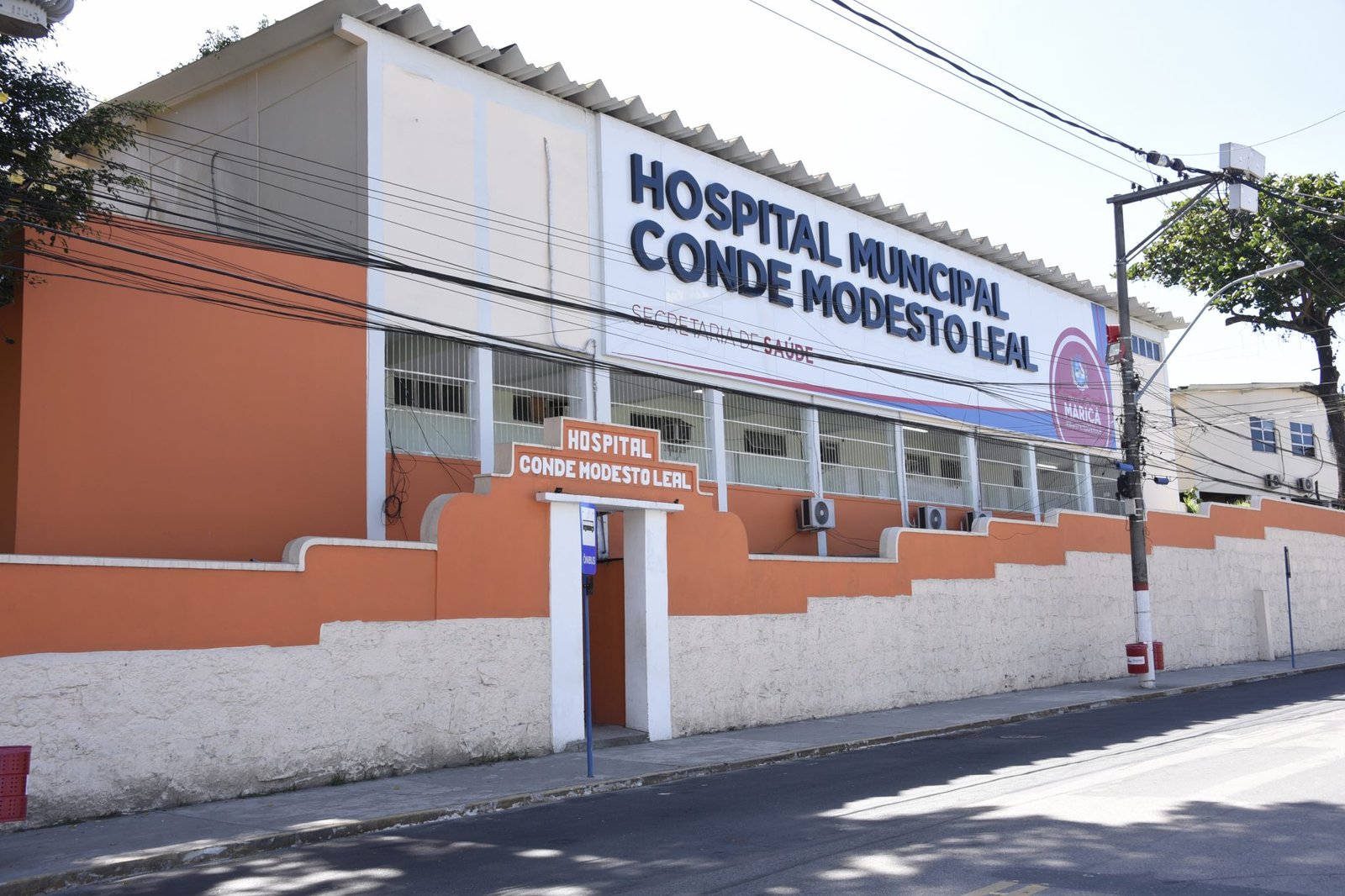 Em ato de fúria, adolescente ataca padrasto com pedra em Maricá