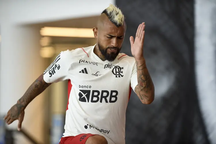 Flamengo encerra capítulo Vidal: adeus ao craque chileno