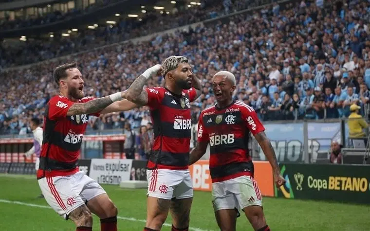 Flamengo vence o Grêmio por 2 a 0 na Arena do Grêmio