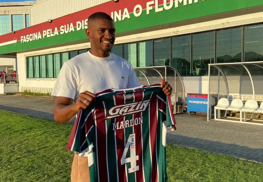 Fluminense acerta retorno do zagueiro Marlon, ex-Barcelona