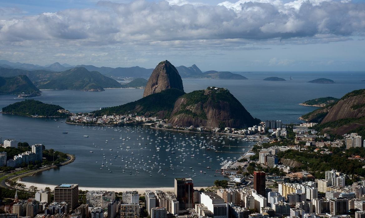 Governador comemora Rio no topo do turismo internacional