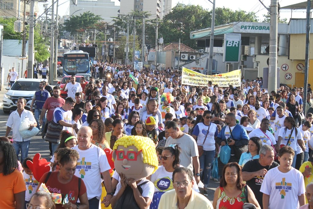 Marcha para Jesus reúne multidão no Centro