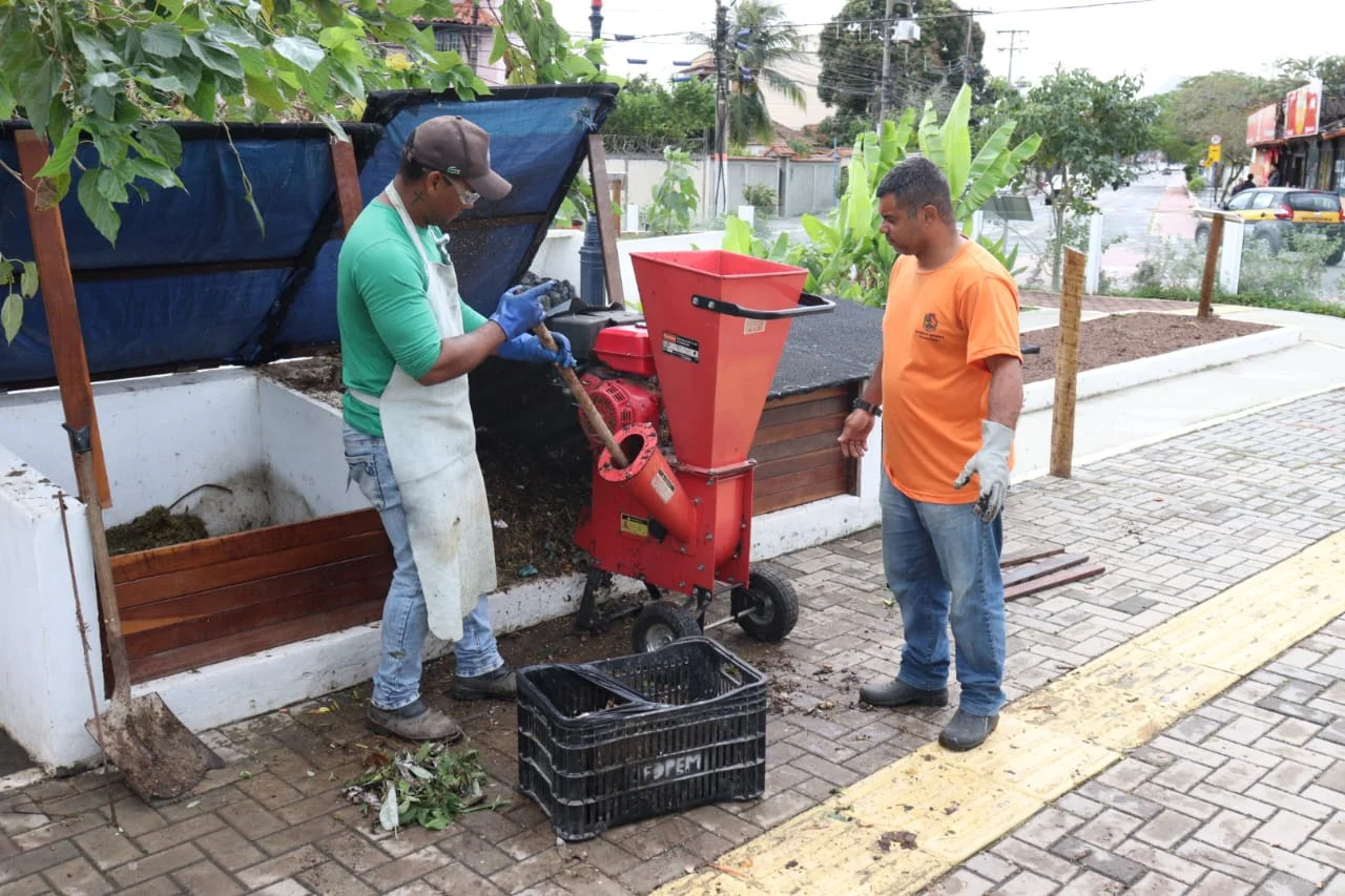 Maricá distribui alimentos na Praça Agroecológica de Araçatiba