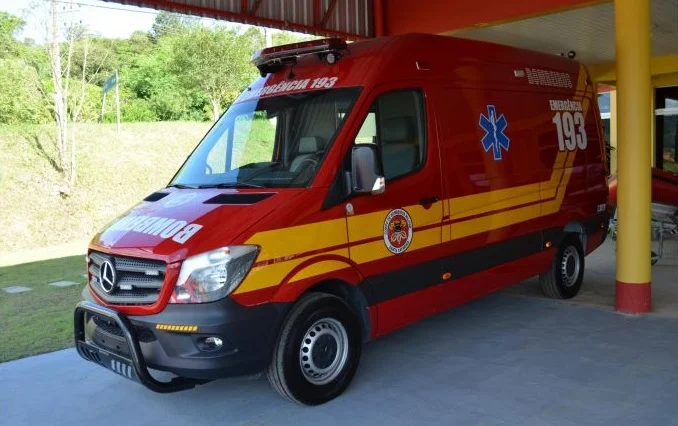 Criança cai da laje em Italva