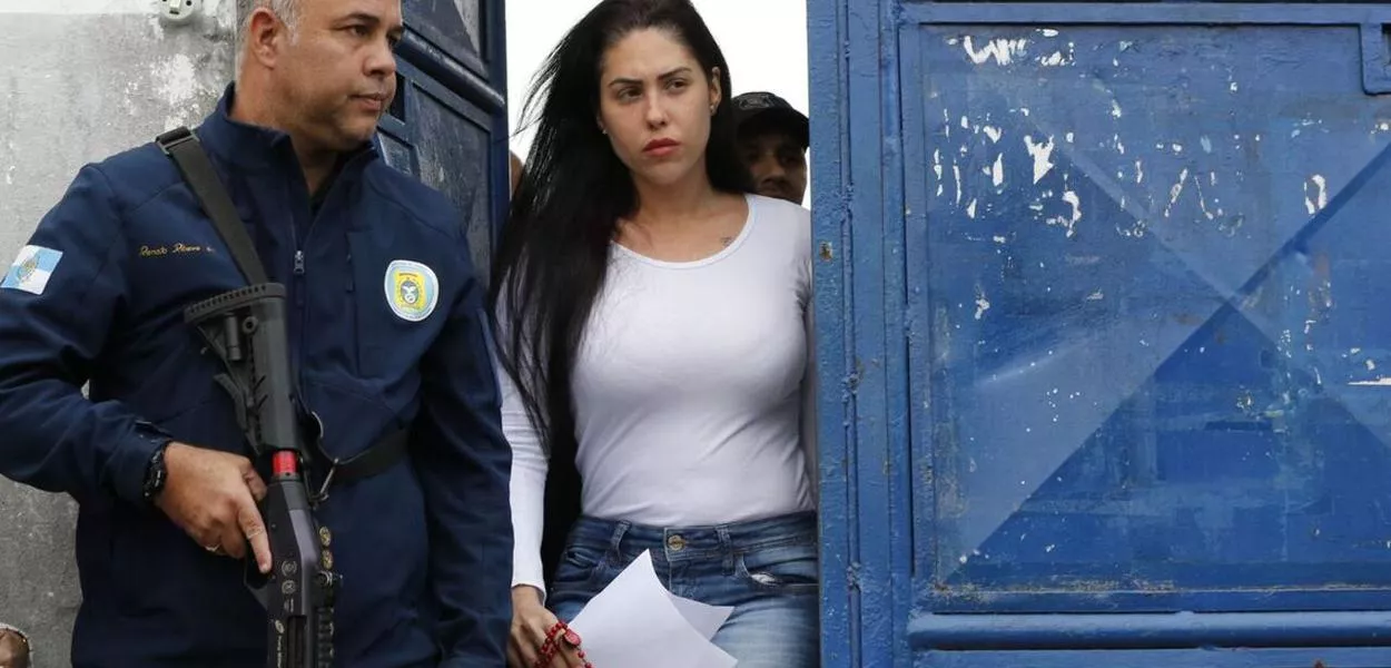 Alegando ameaças de colegas de cela, Monique Medeiros é levada para outro presídio
