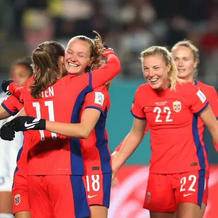 Noruega goleia Filipinas por 6 a 0 e se classifica para as oitavas de final