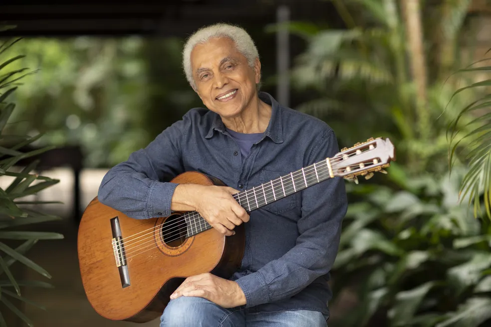 Paulinho da Viola é obrigado a cancelar show por motivo de saúde