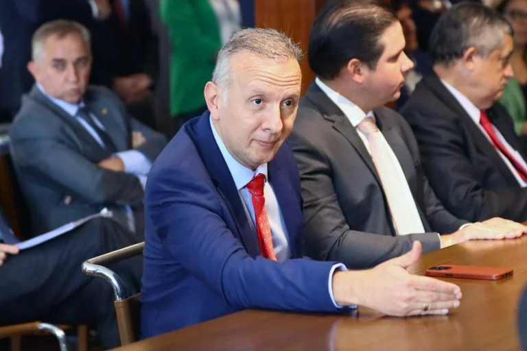 Relator e governadores buscam acordo para agilizar reforma