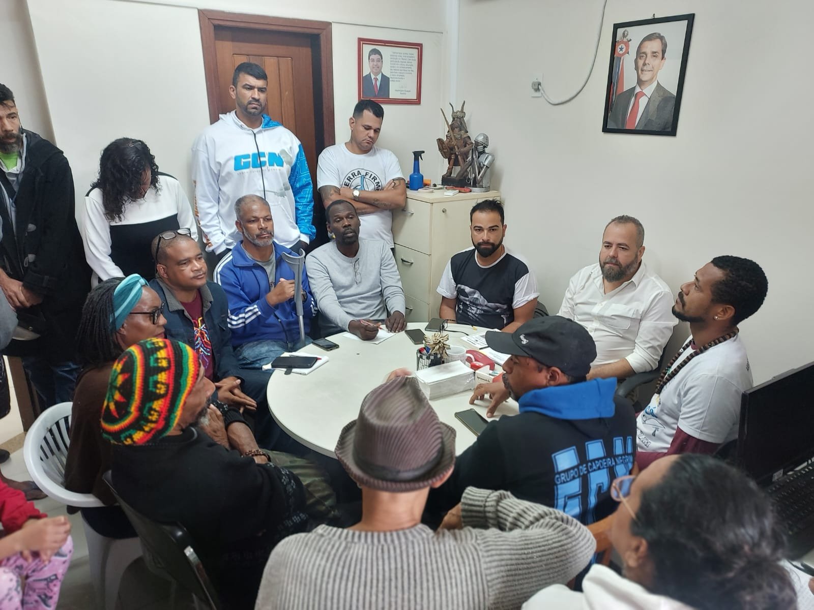Secretaria de Cultura recebe capoeiristas da cidade