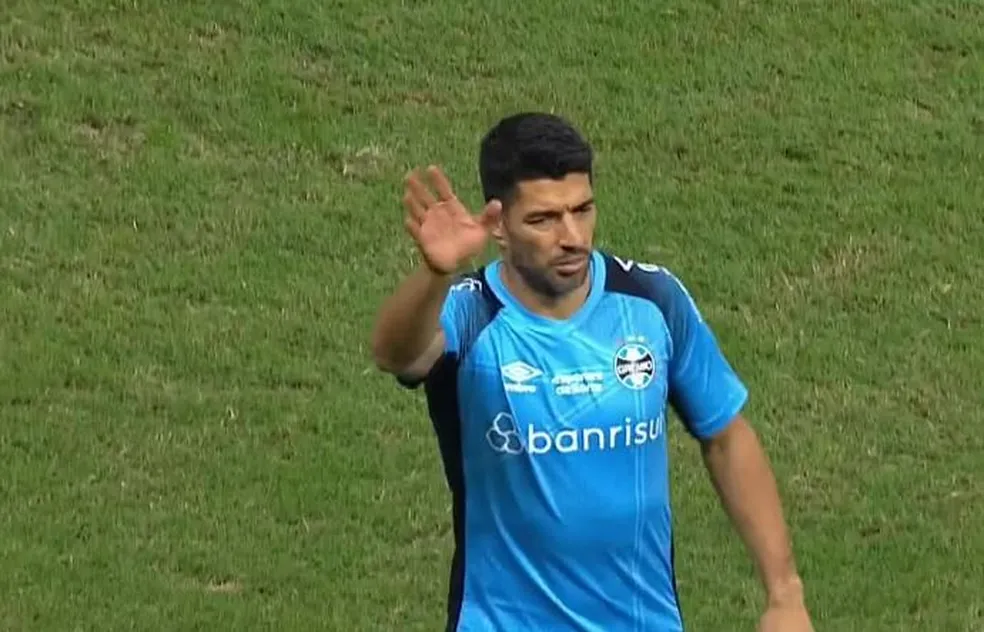 Suárez pode "reforçar: Botafogo com o Grêmio