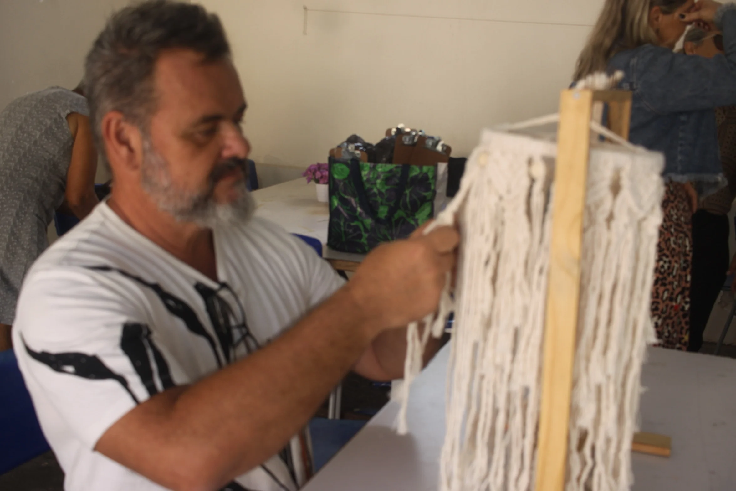Terceira Idade de Maricá promoveu workshop de Macramê na unidade do Centro