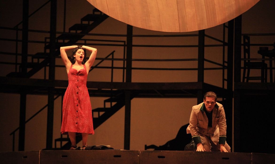 Theatro Municipal do Rio comemora 114 anos com ópera Carmen