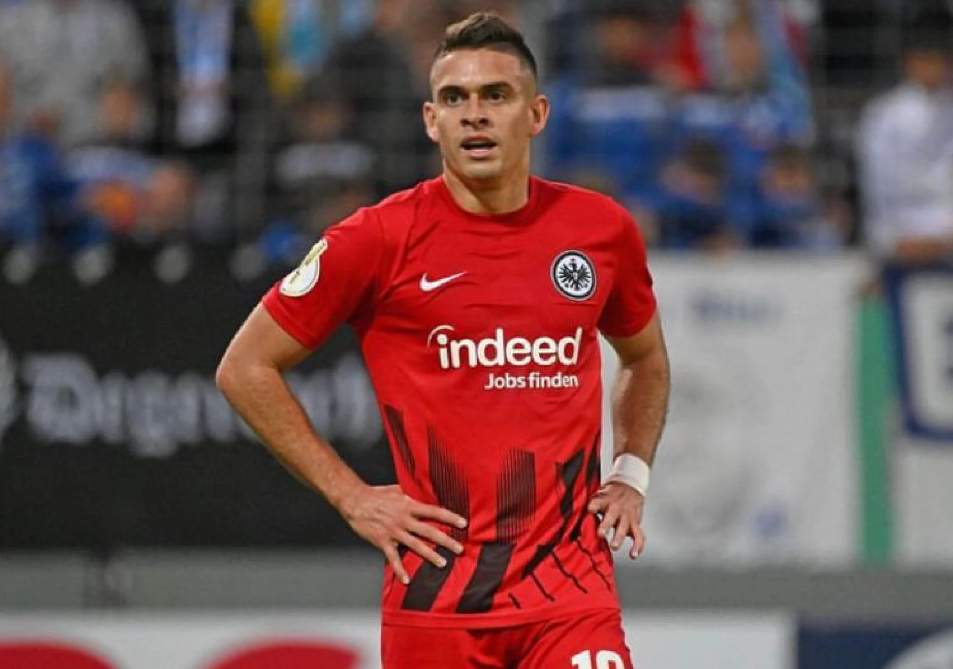 Vasco mira contratação de centroavante colombiano para reforçar o ataque