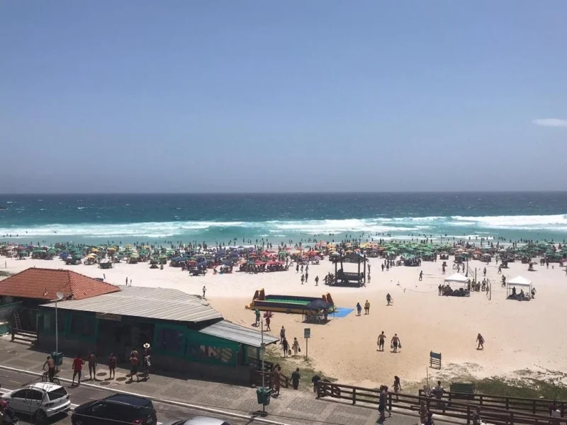 Praias paradisíacas de Arraial do Cabo terão faixa de areia alargada