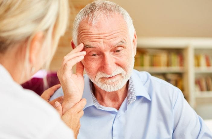Alzheimer pode apresentar sinais 20 anos antes