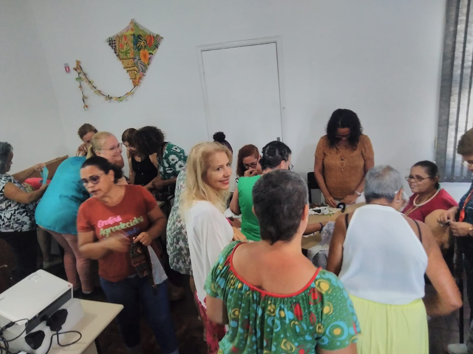 Artesãs do Fórum de Economia Solidária de Niterói expõem no Flamengo