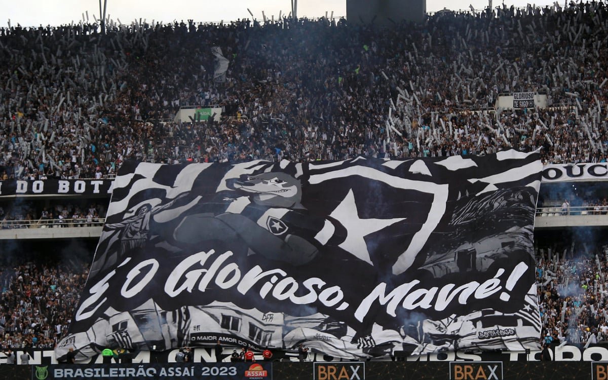Botafogo alcança marca histórica de 60 mil sócios-torcedores