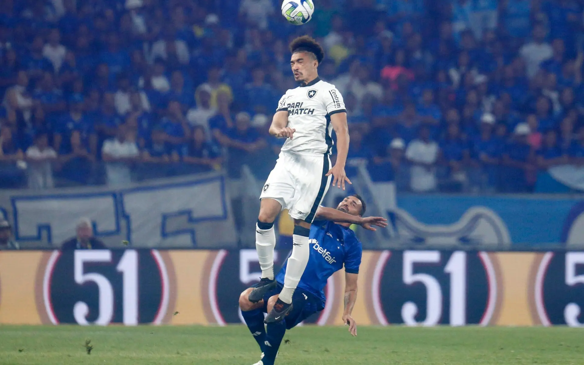 Botafogo arranca empate contra o Cruzeiro pelo Brasileirão