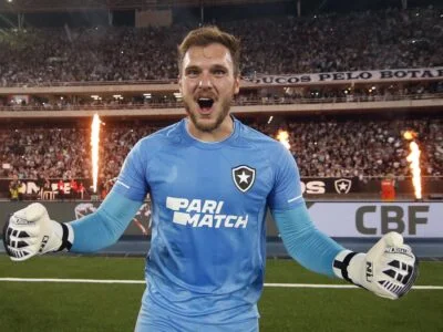 Botafogo comemora convocação de Lucas Perri por Diniz para a seleção brasileira