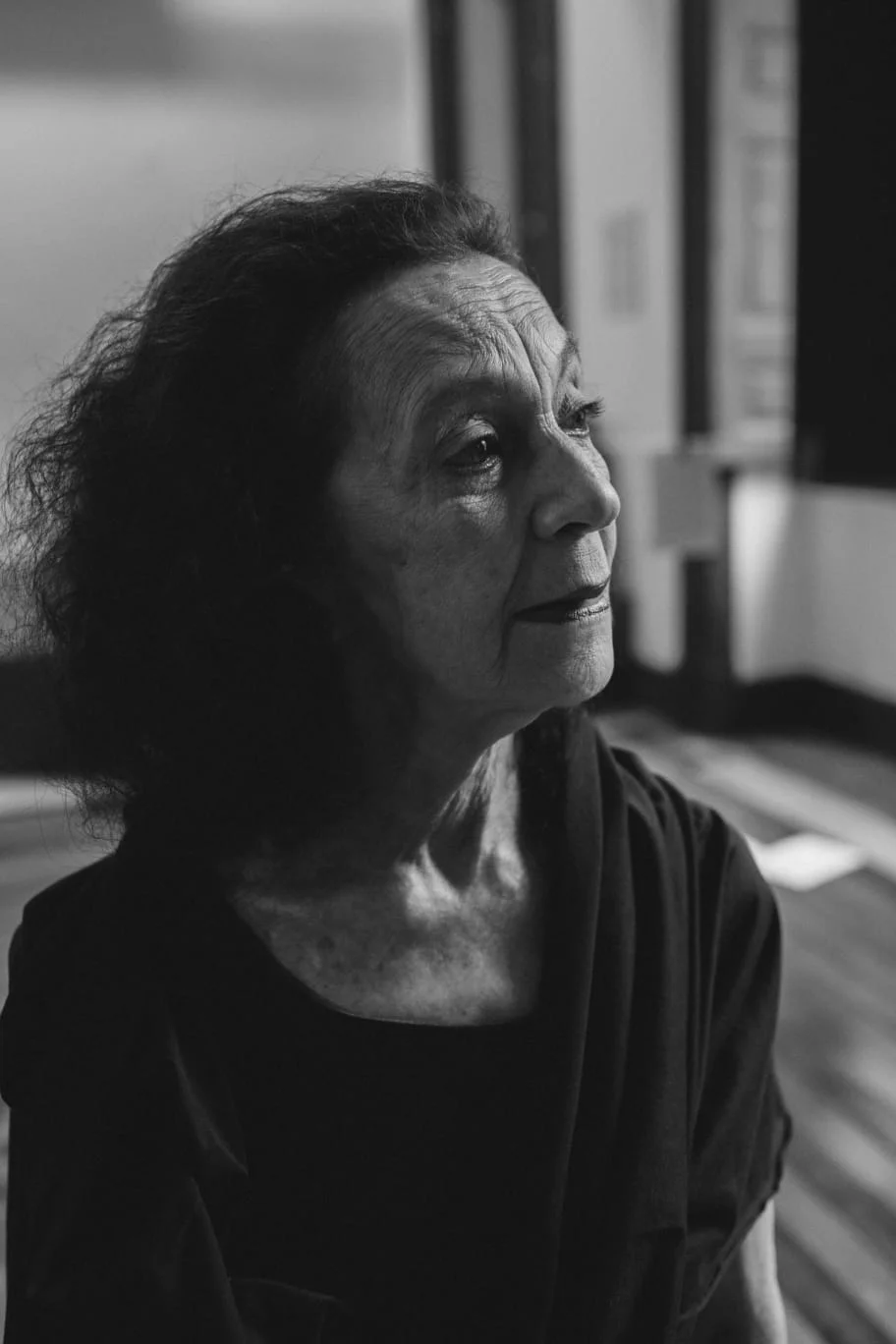 Com quase 80 anos, Regina Gutman volta aos palcos em espetáculo que enaltece a velhice