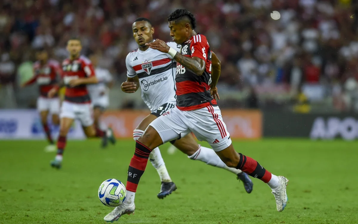 Flamengo escapa de humilhação no Maracanã