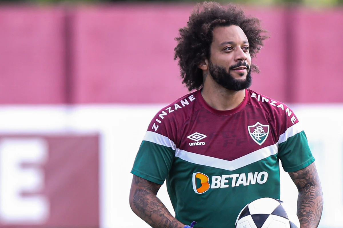 Lesão muscular tira Marcelo do Fluminense por três semanas