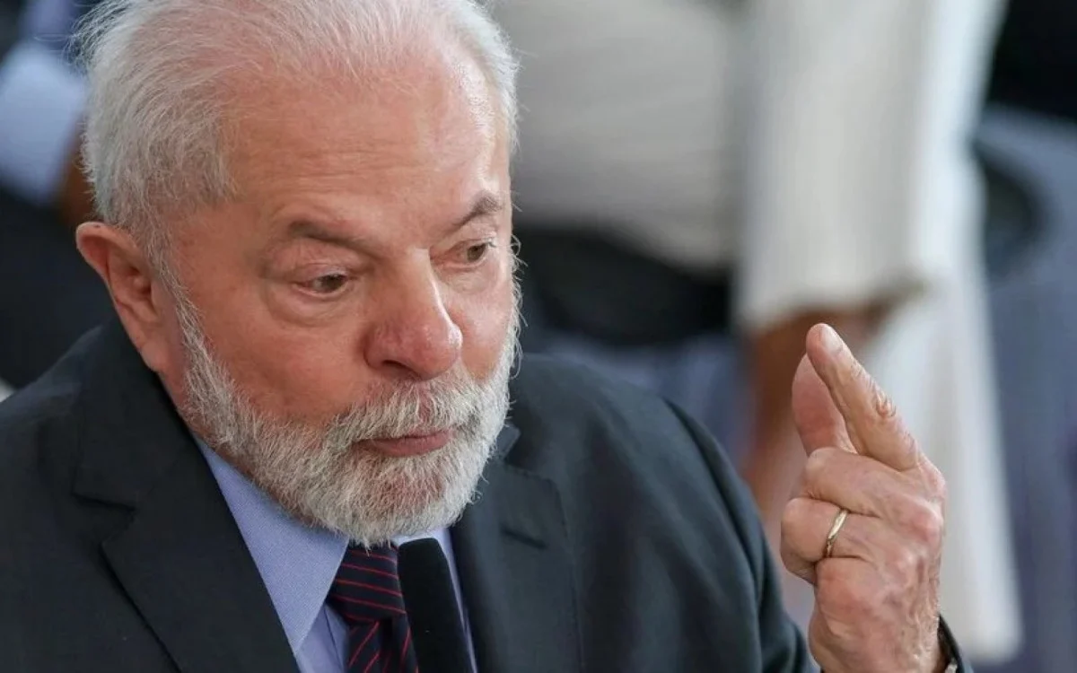 Lula viaja ao Paraguai para posse de novo presidente