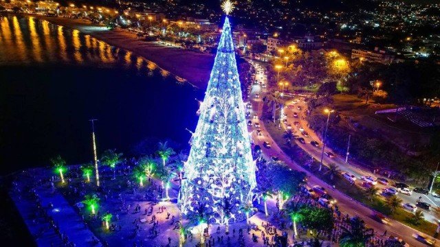 Niterói já contratou cantora para inaugurar árvore de Natal