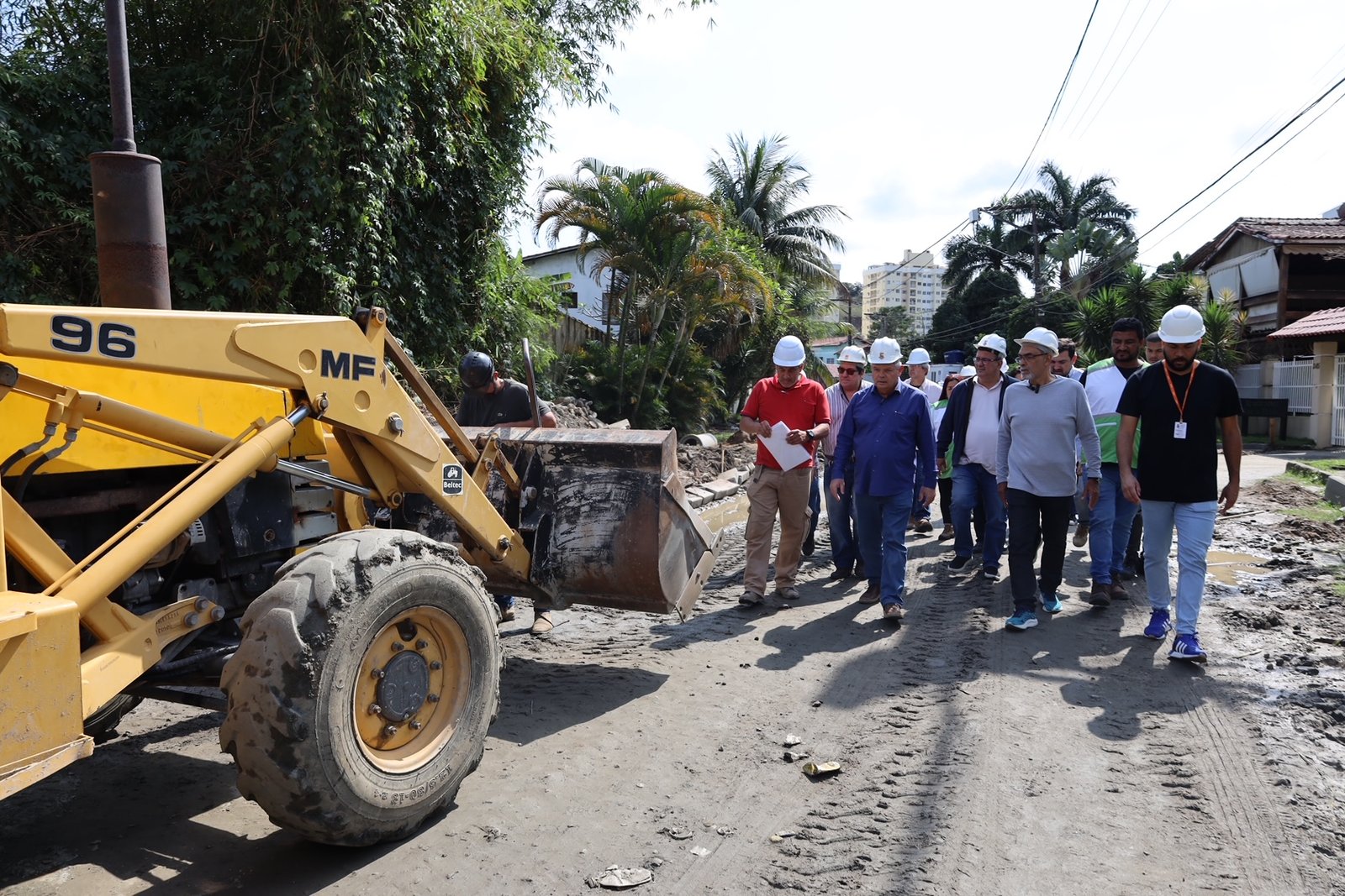 Prefeitura de Niterói realiza obras de infraestrutura em Maria Paula