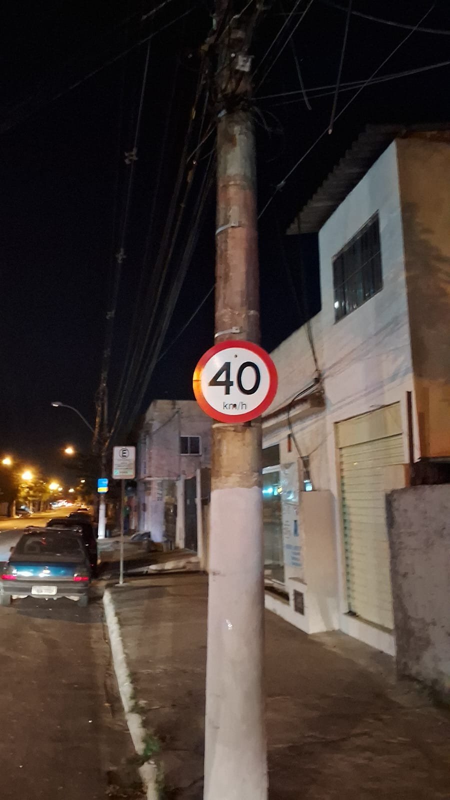 Grave colisão deixa duas feridas na Região Oceânica. Foto: Angélica Carvalho