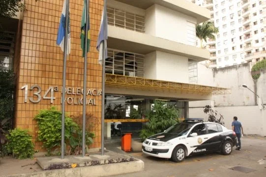 Matança em Campos: polícia faz operação para prender assassinos e traficantes